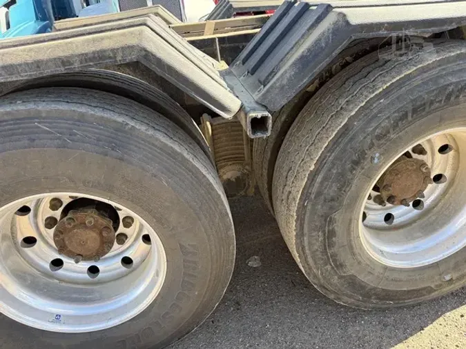 2006 MACK GRANITE CV713