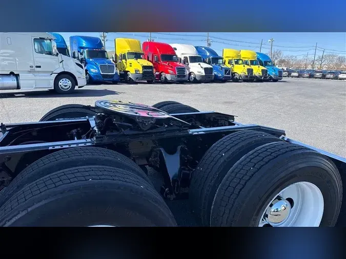 2022 INTERNATIONAL LT