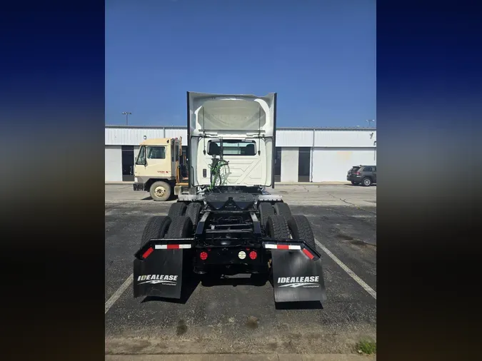 2020 International LT625