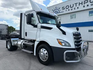 2021 Freightliner Cascadia 126