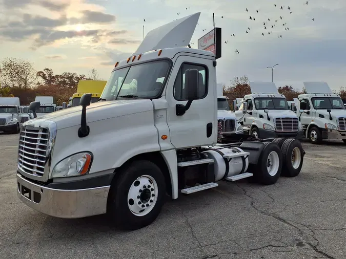 2016 FREIGHTLINER/MERCEDES CASCADIA 125cc93a30b35b50282967f268b65f8cd18