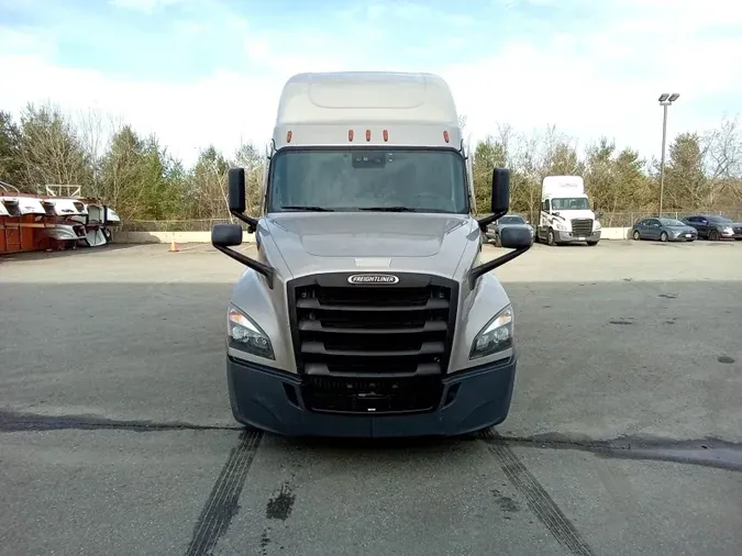 2021 Freightliner Cascadia