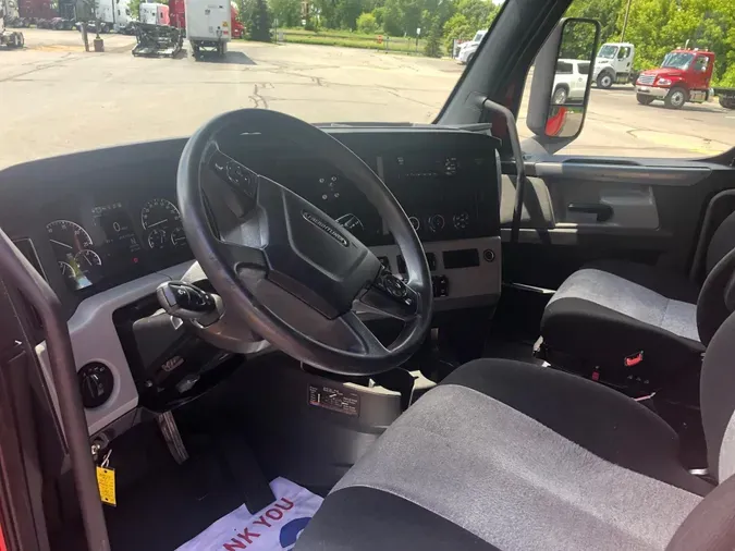 2021 Freightliner New Cascadia