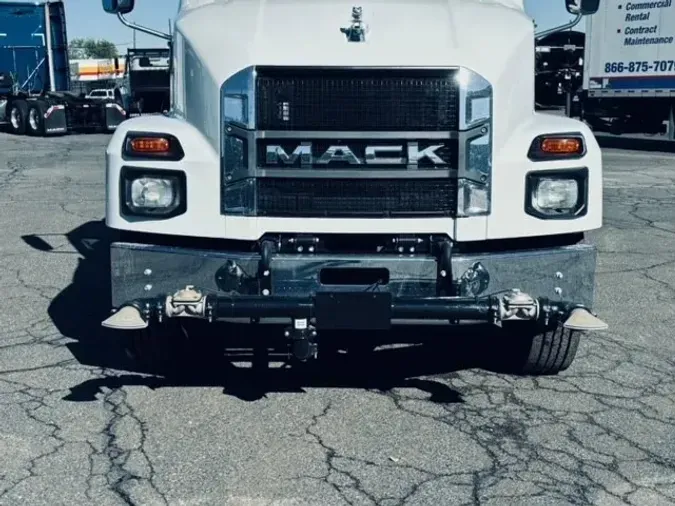 2025 MACK MD74