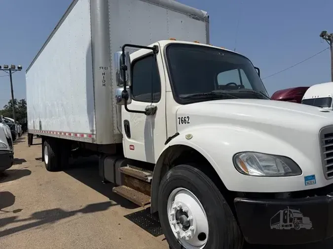 2013 FREIGHTLINER BUSINESS CLASS M2 106