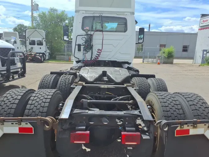 2018 NAVISTAR INTERNATIONAL RH613 DAYCAB T/A