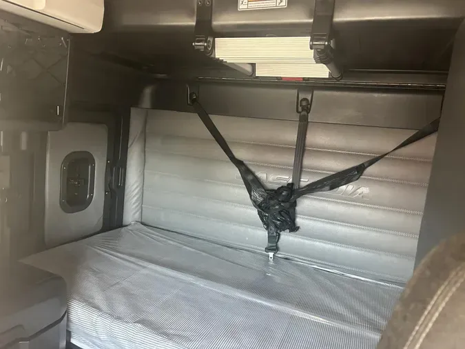 2021 Freightliner Cascadia
