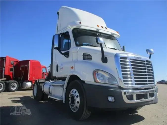 2013 FREIGHTLINER CASCADIA 113cc9764427d9959add7d499730a931eea