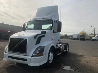 2014 Volvo VNL42TRACTOR
