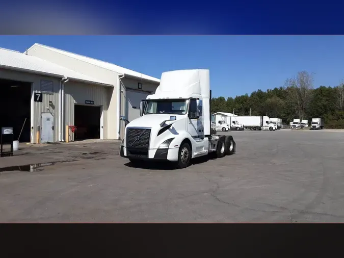 2019 Volvo VNL300cc99e4e135b7bcdb8595014ad98c7b13