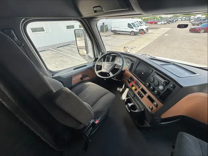 2022 Freightliner CA126SLPcc9c5af6fe898805890f03d83242a851