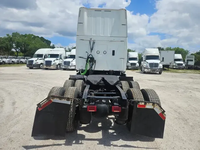 2020 NAVISTAR INTERNATIONAL LT625 SLPR CAB