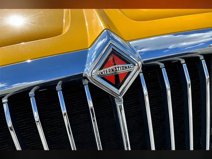 2019 INT LT625 6x4