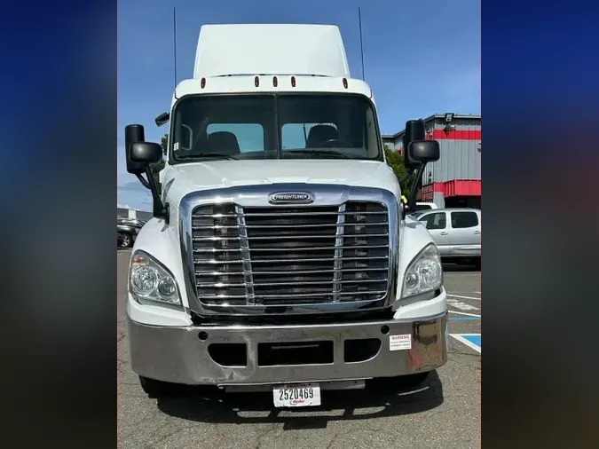 2017 FREIGHTLINER/MERCEDES CASCADIA 125cca9ae5cb97695d3eb65f3283f97b8e1