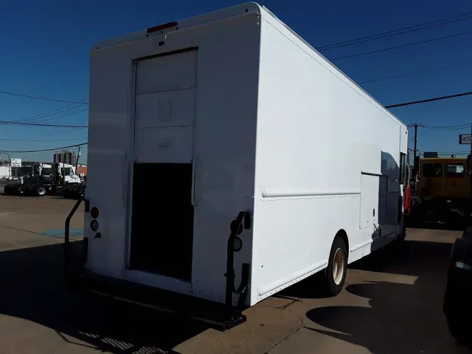 2016 Freightliner MT55