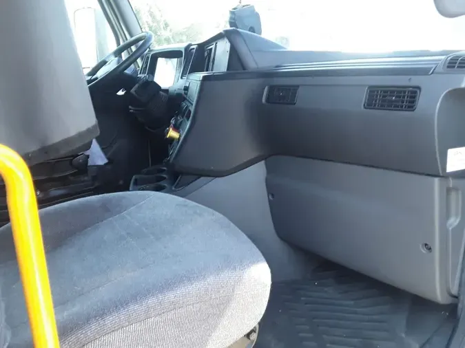 2022 NAVISTAR INTERNATIONAL LT625 SLPR CAB