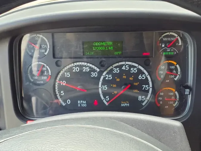 2019 FREIGHTLINER M2 106
