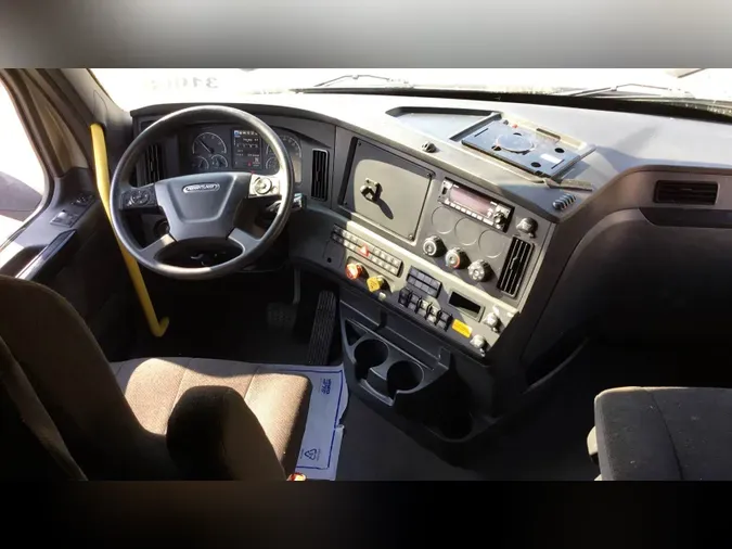 2024 Freightliner Cascadia 126