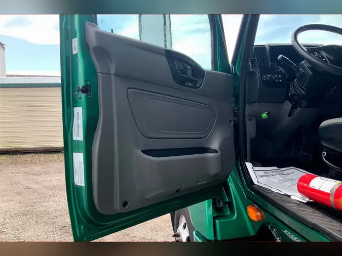 2021 INT LT625 6x4