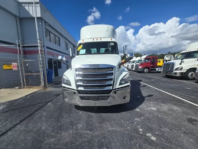 2019 FREIGHTLINER NEW CASCADIA PX12664