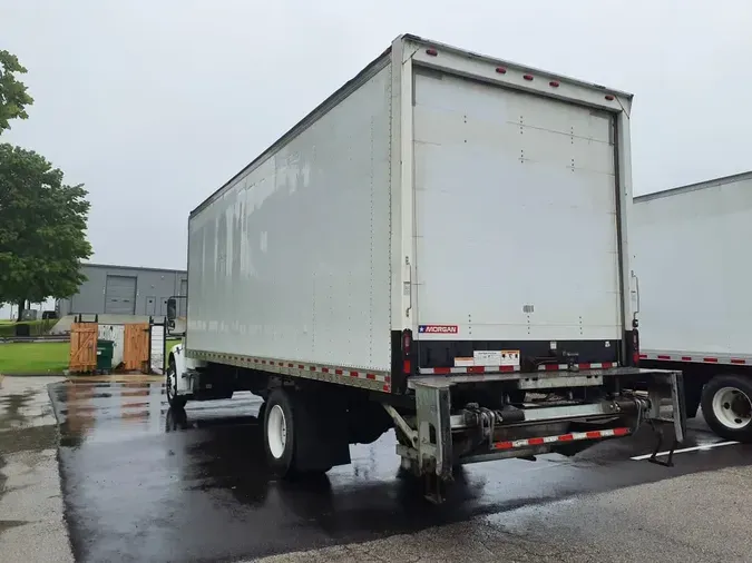 2018 FREIGHTLINER M2 106