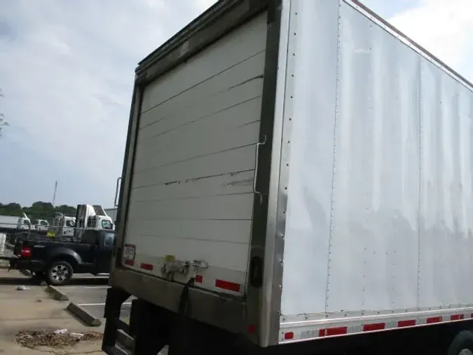 2019 FREIGHTLINER/MERCEDES M2 106