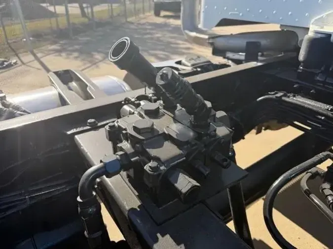 2021 Peterbilt 389ccb115f7983e2be38041bee8d44ada78