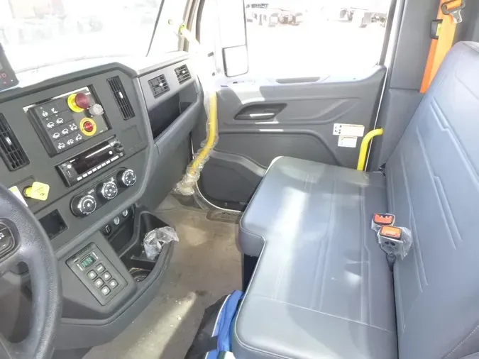 2026 Peterbilt 548
