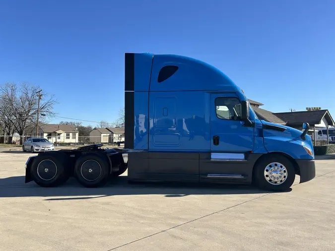 2021 Freightliner Cascadia