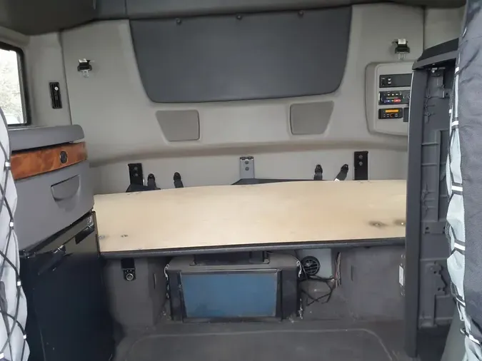 2019 NAVISTAR INTERNATIONAL LT625 SLPR CAB