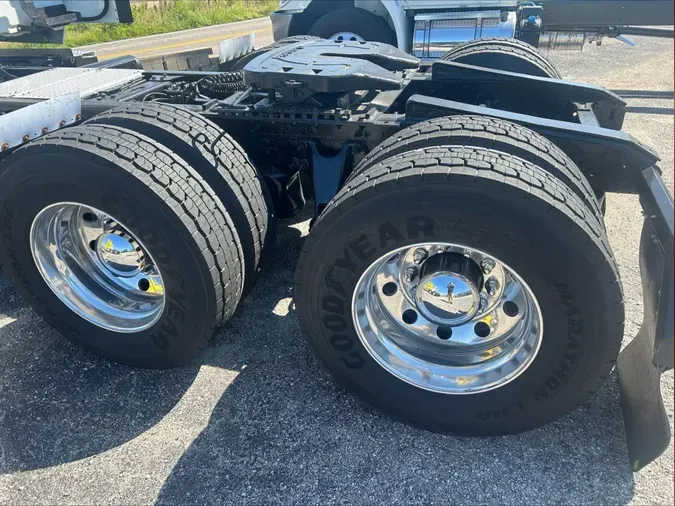 2020 International LT625