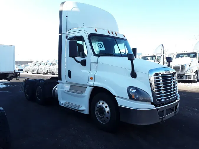 2019 FREIGHTLINER/MERCEDES CASCADIA 125