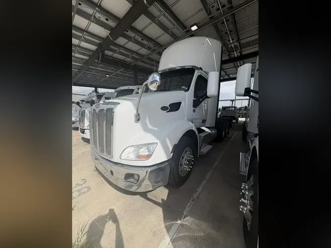 2020 Peterbilt 579ccbb3b37740bacf97dfaa1579071fe59