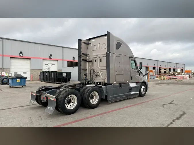 2024 Freightliner Cascadia 126