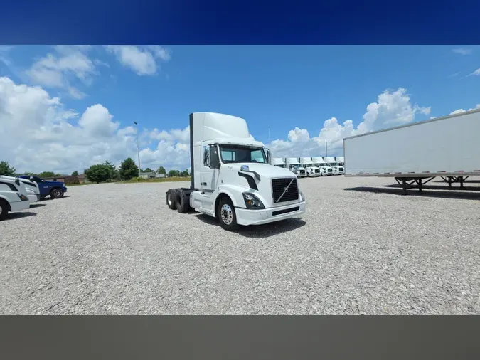 2018 Volvo VNL300ccbf95422e34f460f60e7815130b0cc6