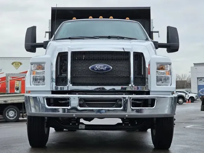 2025 Ford F-650SD