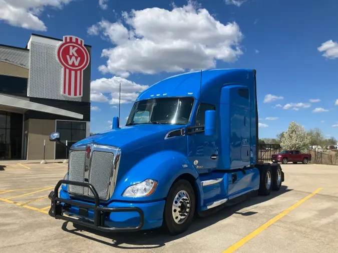 2022 Kenworth T680