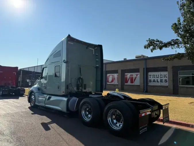 2021 KENWORTH T680ccc86c243edf42b3454bc72bf8ba9716