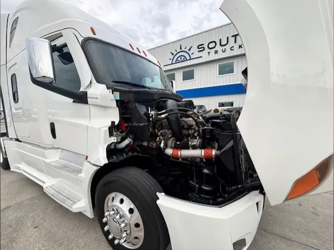 2022 Freightliner PT126SLP