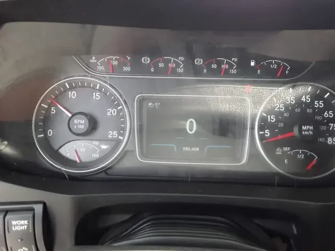 2019 NAVISTAR INTERNATIONAL LT625 SLPR CAB