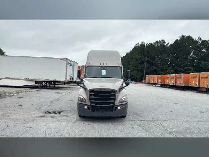 2021 Freightliner Cascadia