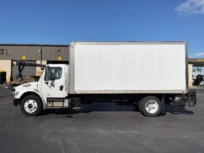 2013 Freightliner M2