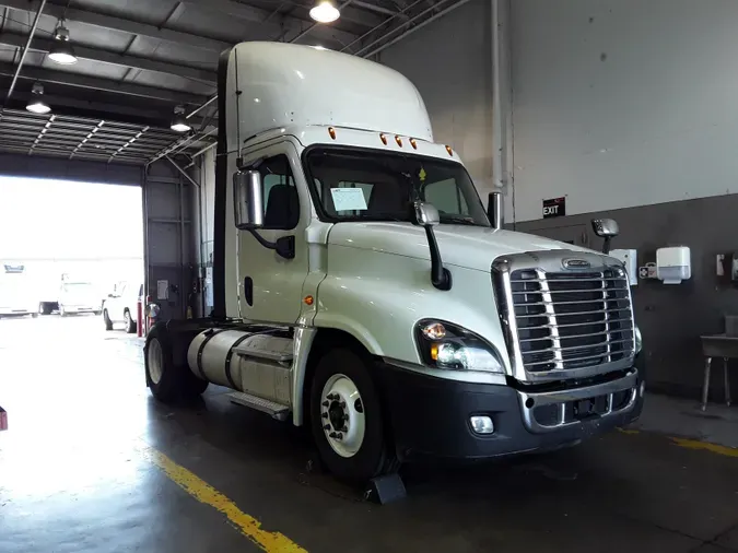 2018 FREIGHTLINER/MERCEDES CASCADIA 125