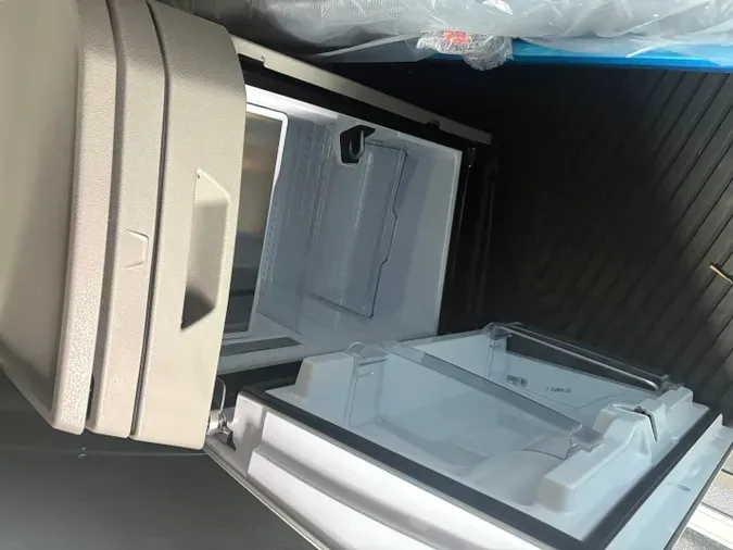 2027 VOLVO TRUCK VNL64TV04ccd0b3b64e3a3bb198f3b915cdbedb34