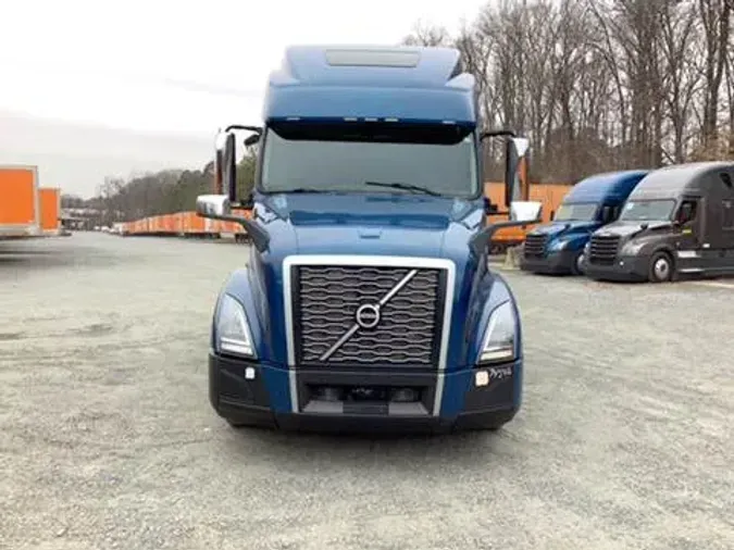 2022 Volvo VNL860