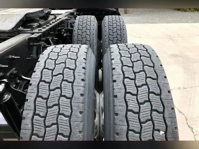 2022 INT LT625 6x4