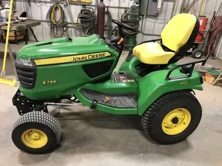 2018 John Deere X734