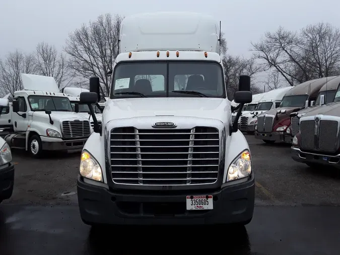 2017 FREIGHTLINER/MERCEDES CASCADIA 125