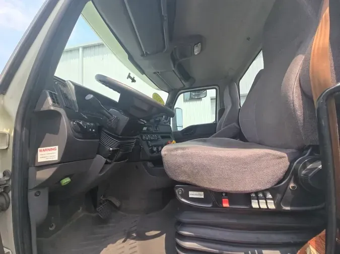 2020 NAVISTAR INTERNATIONAL LT625 DAYCAB T/A