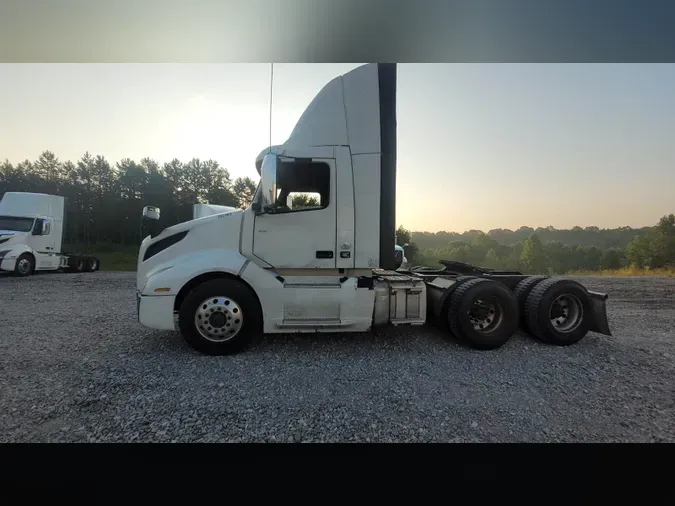 2019 Volvo VNL300